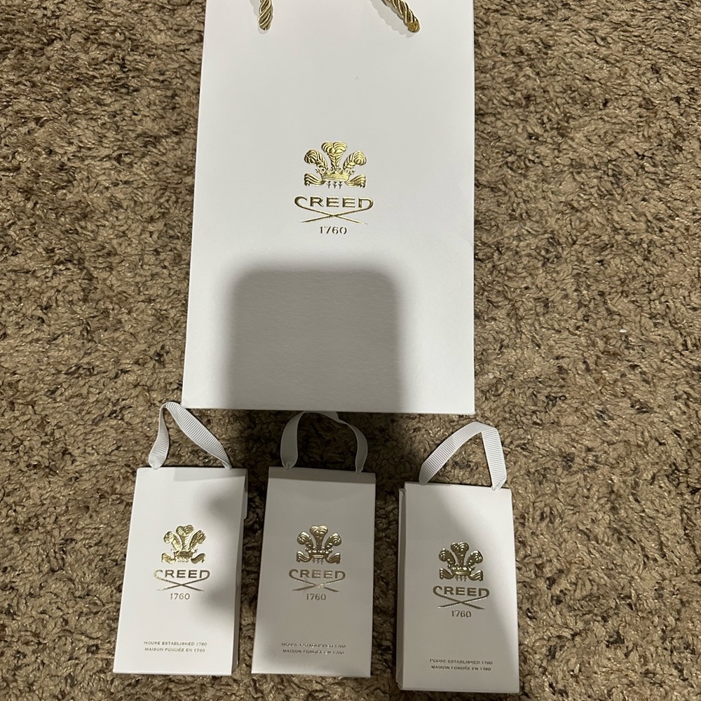 Creed gift bag w minis